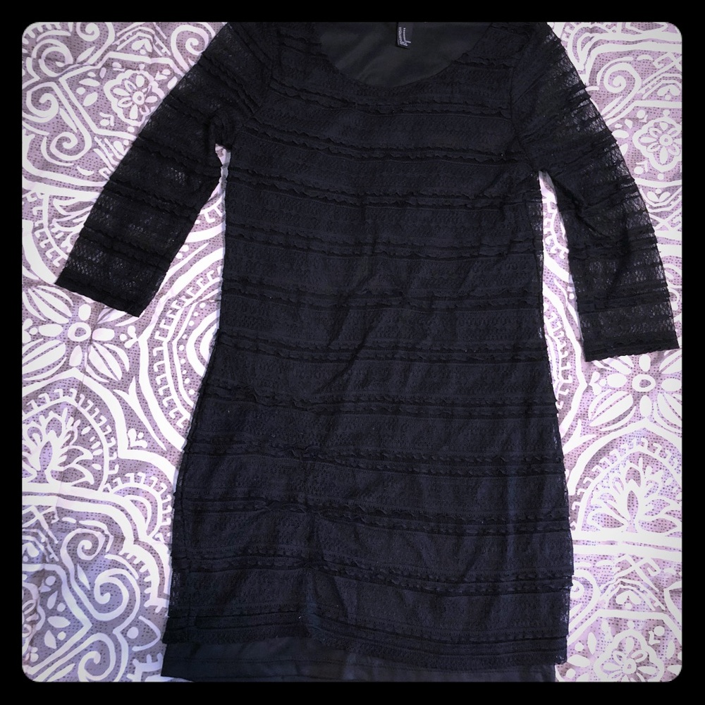 Black lace Forever 21 Dress